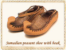 Sumadian peasant shoe with beak